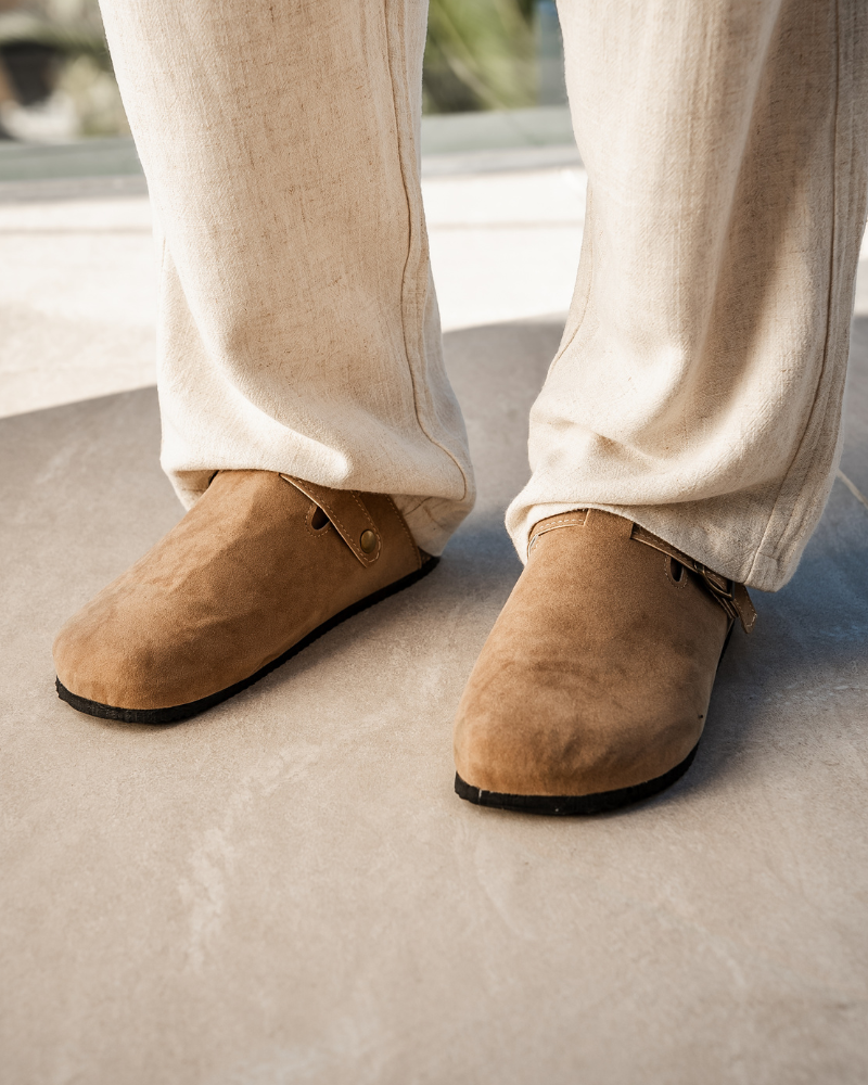 Men Slip-On Clogs With Suede Upper And Leather Insole