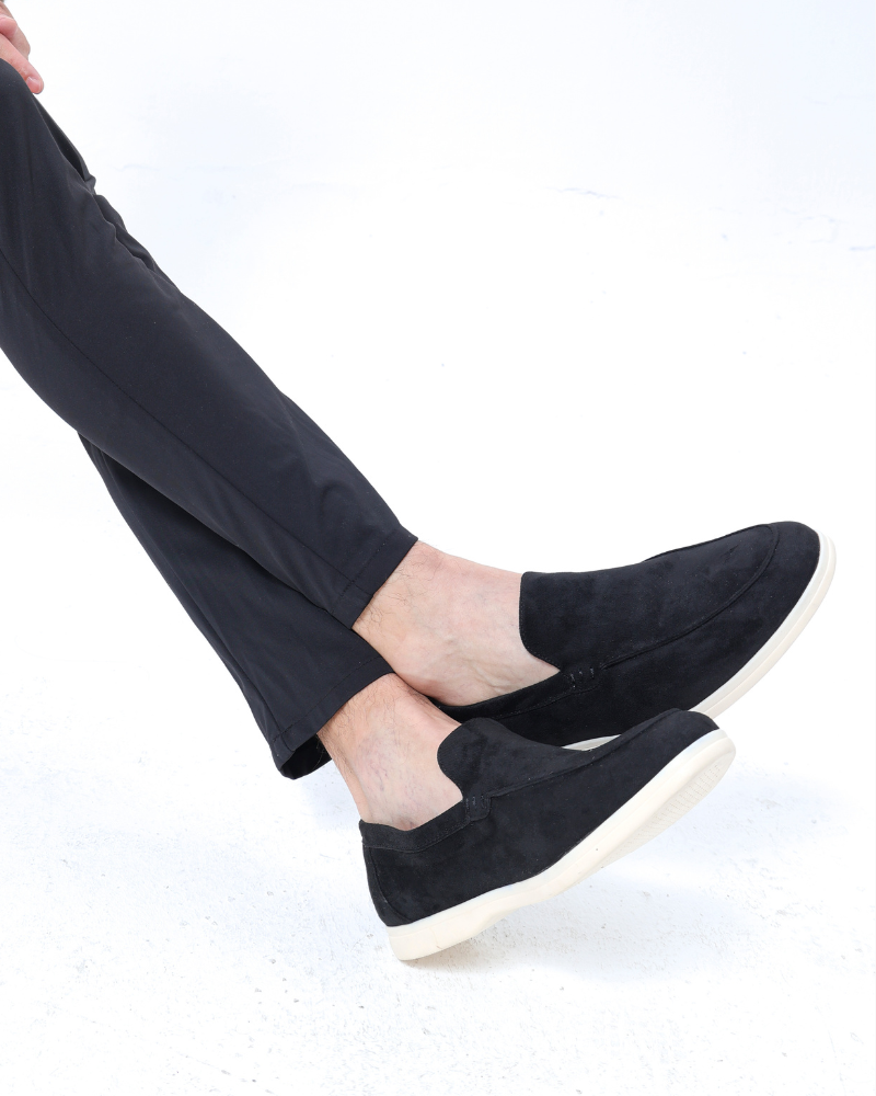 Men Suede Loafers With Slip-On Design And Cushioned Insole