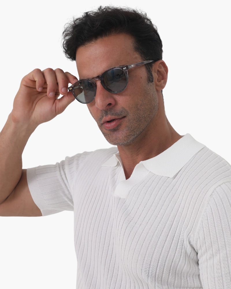 Men Polarised Sunglasses With UV Protection And Rectangular Frame
