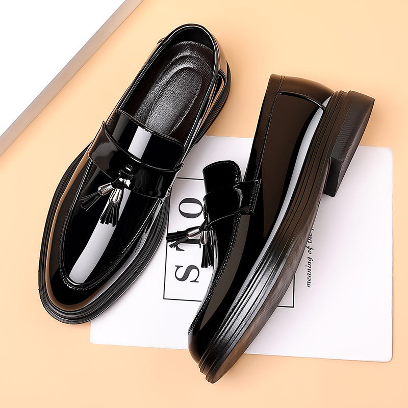 Men Dress Shoes Wedge Sole with Round Toe and Sewn-Line Detail