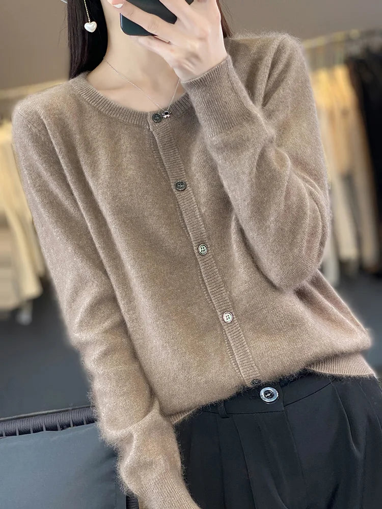 Women Autumn Knit Sweater with Buttons O-Neck Relaxed Fit Insulated