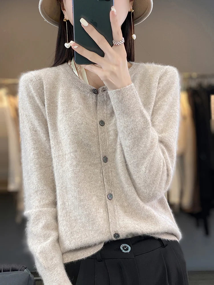Women Autumn Knit Sweater with Buttons O-Neck Relaxed Fit Insulated