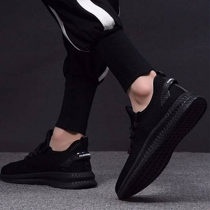 Men’s Spring Sports Shoes Breathable Mesh Flexible Sole