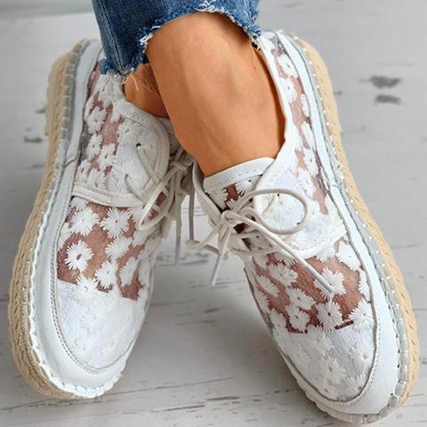 Women Summer Shoes With Floral Embroidery And Breathable Upper