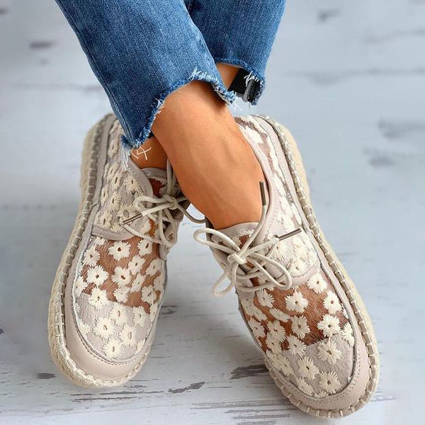 Women Summer Shoes With Floral Embroidery And Breathable Upper