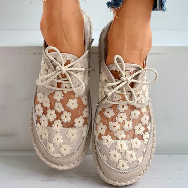 Women Summer Shoes With Floral Embroidery And Breathable Upper