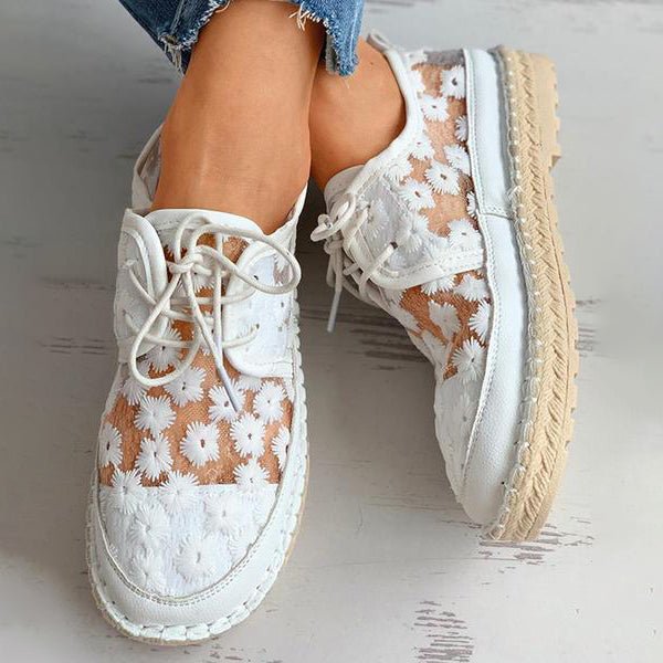 Women Summer Shoes With Floral Embroidery And Breathable Upper